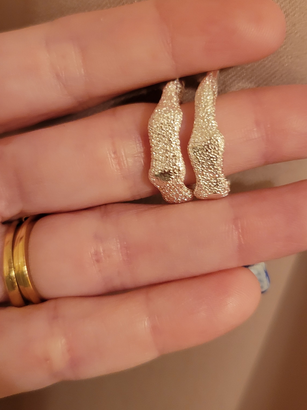 Textured Hoop Earrings 18k White Gold Plated - Picture 2 of 2